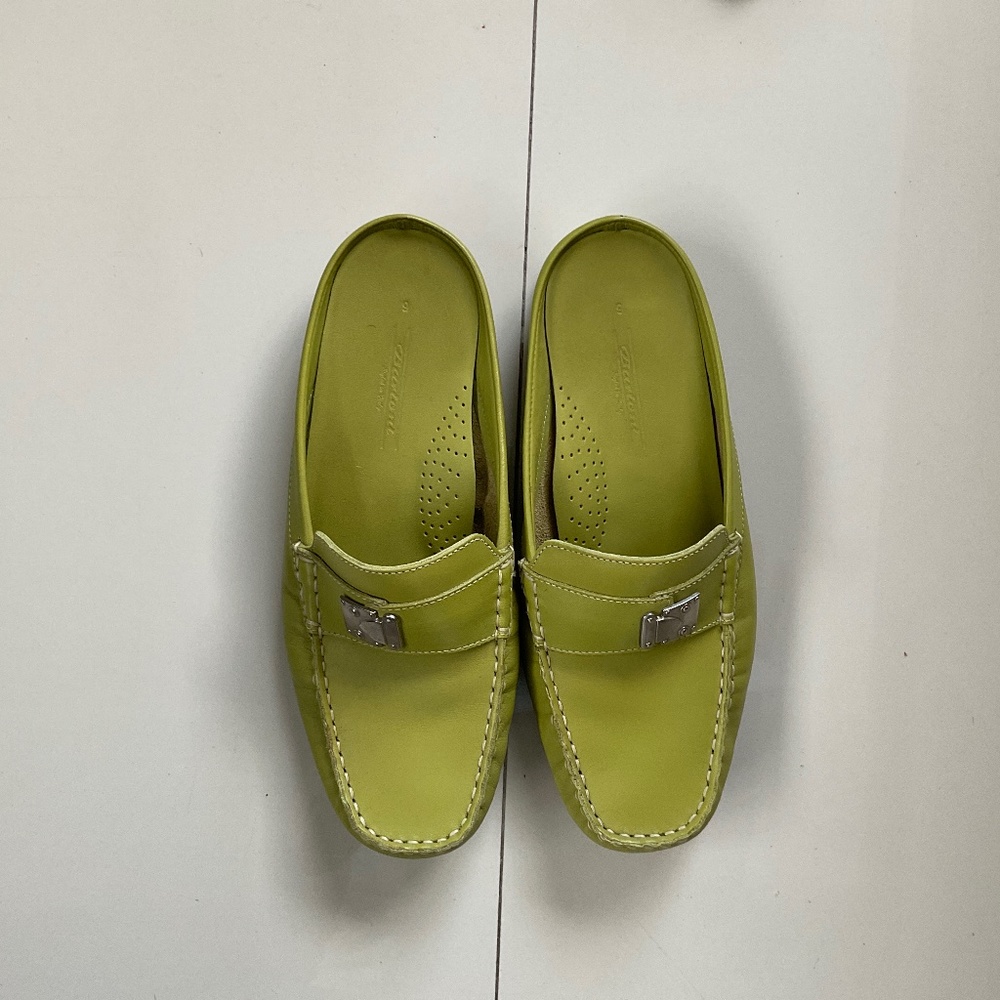 Soft leather Ladies Italian mocassin